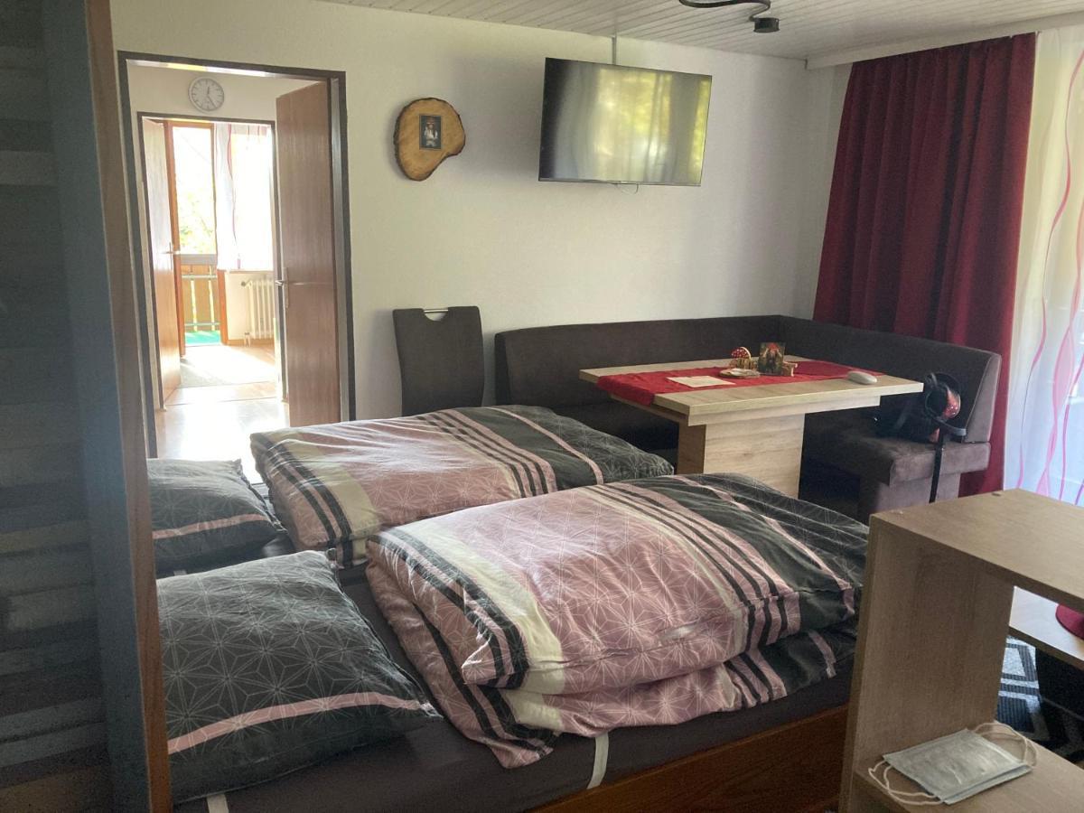 Gemuetliche Ferienwohnung In Sankt Blasien Buitenkant foto